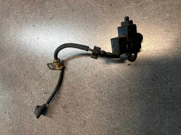 Interrupteur d'arrêt + cable d'occasion - tondeuse Honda HRA2160 Moteur GXV160 Référence 36100-ZE-7003 / 36100ZE7003 / 36101-ZE-7020 / 36101-ZE-7020