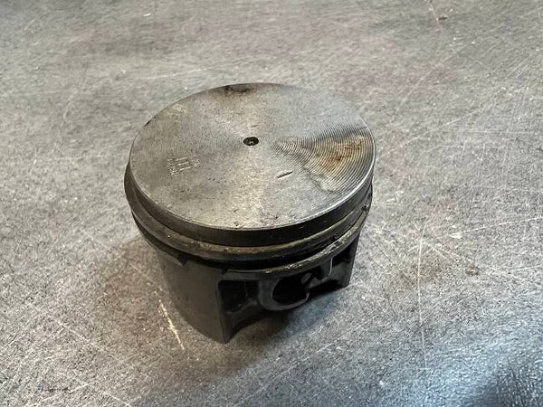 Piston 40 MM occasion STIHL - FS220 - FS280 - Référence 4119-030 2002 / 4119 030 2002 / 4119-030-2002 /41190302002
