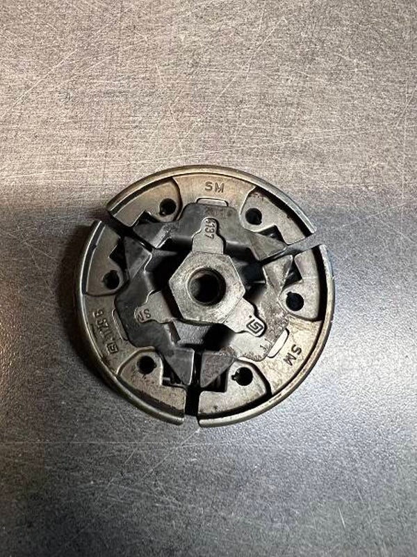 Embrayage - OCCASION Origine Stihl - HT75 - HL75 - Référence 4137-160 2001 / 4137 160 2001 / 4137-160-2001 / 41371602001