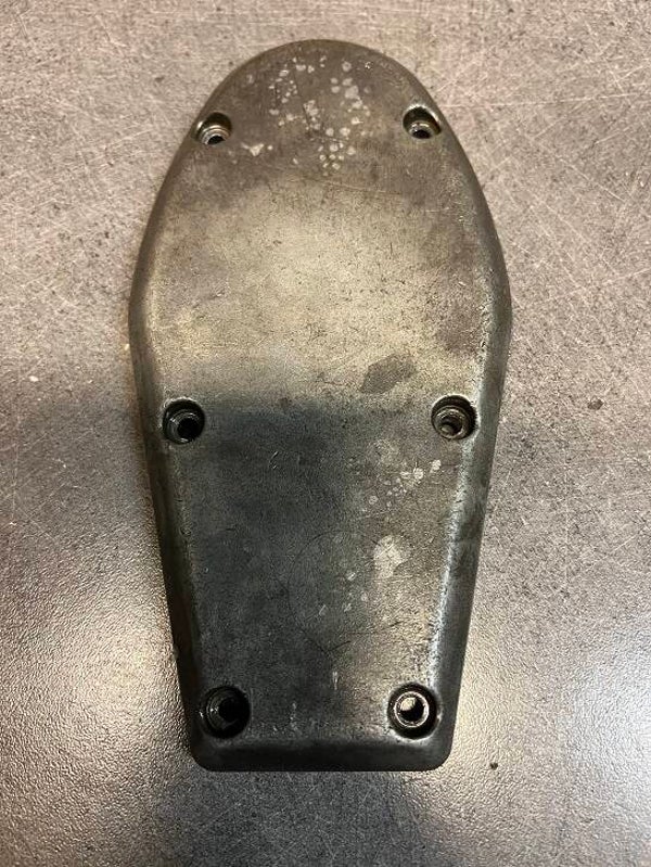 Couvercle de réducteur lamier hl75 - 90 degrés origine STIHL d'occasion - Référence 4230-640 5803 / 4230 640 5803 / 4230-640-5803 / 42306405803