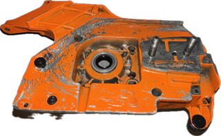 Carter coté embrayage occasion origine HUSQVARNA 394XP - Reference 503 46 80-02 / 5034680-02 / 503468002