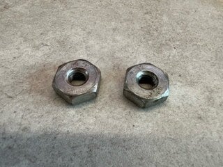 2 Écrous à six pans M8 occasion Origine STIHL MS260 - MS240 - 024 - 026 - 034AVEQ - Référence 0000-955 0801 / 0000 955 0801 / 0000-955-0801 / 00009550801
