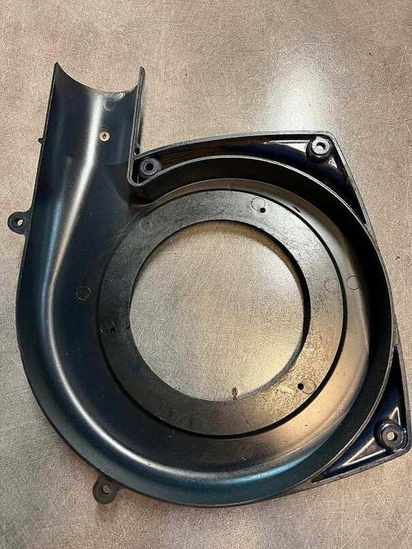 COUVERCLE D'OCCASION POUR SOUFFLEUR SHINDAÏWA EB3410 - Référence 68912-61120 / 68912 61120 / 6891261120