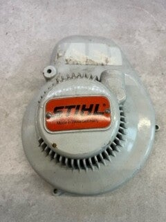 Carter de lanceur occasion origine STIHL 08S - Référence 1108-084 2010 / 1108 084 2010 / 1108-084-2010 / 11080842010