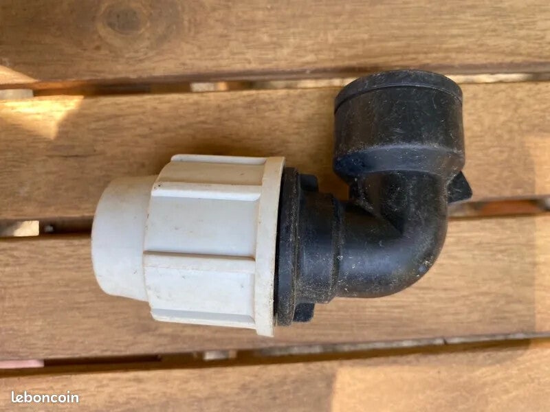 Coude 90 degrés fileté Plasson 20X 3/4 femelle -  Référence PLASSONCF20