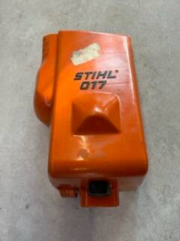 Capot occasion origine STIHL 017 - Référence 1130-140 4701 / 1130 140 4701 / 1130-140-4701 / 11301404701