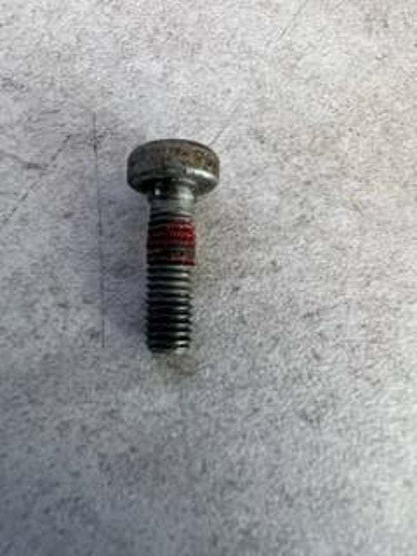 Vis cylindrique IS M5X16 occasion origine STIHL - OCCASION Référence 9022-341 0980 / 9022 341 0980 / 9022-341-0980 / 90223410980
