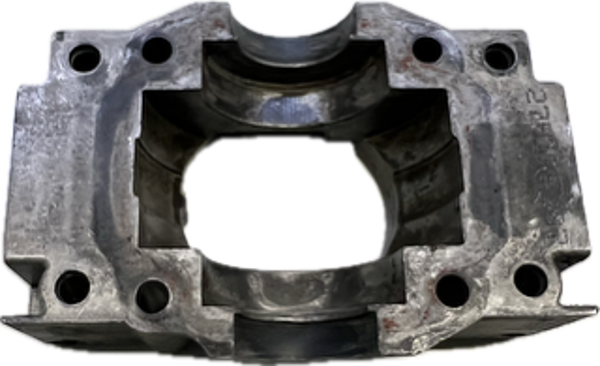 Carter de vilebrequin occasion origine STIHL BG56 - BG86 - SH86 - BR200 - Référence 4241-021 0302 / 4241 021 0302 / 4241-021-0302 / 42410210302