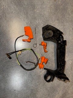 Pieces pour poignée occasion Origine STIHL - MS190T -Référence  1132-791 1000 / 1132 791 1000 / 1132-791-1000 / 11327911000