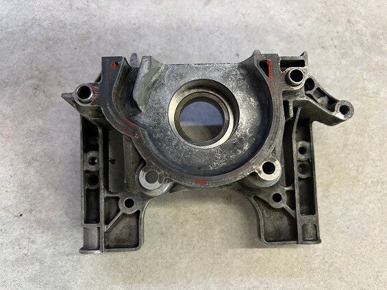 Demi-carter de vilebrequin occasion origine Stihl FS240C - FS260C - FS360C - Référence 4147-020 2904 / 4147 020 2904 / 4147-020-2904 / 41470202904