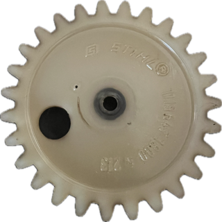 Pignon droit occasion origine STIHL 028AVS - Référence 1119-645 1800 / 1119 645 1800 / 1119-645-1800 / 11196451800