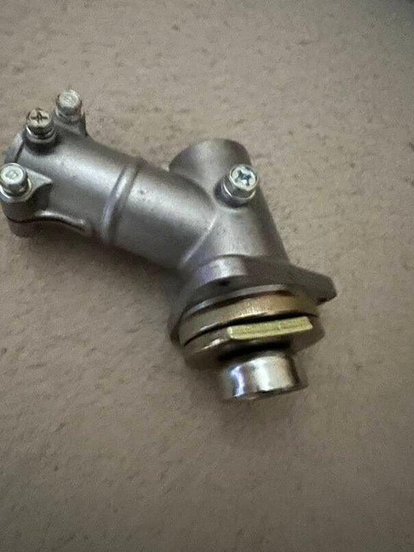 Renvoi d'angle pour débroussailleuse - 26 mm - 9 dents