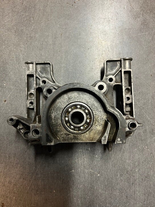 Demi carter de vilebrequin coté lanceur occasion origine STIHL FS410C - FS460C - Référence 4147-020 2602 / 4147-020 2904 / 9503-003 0310 / 9639-003 1585 / 9503-003 0242 / 9640-003 1195 / 4147-030 0403