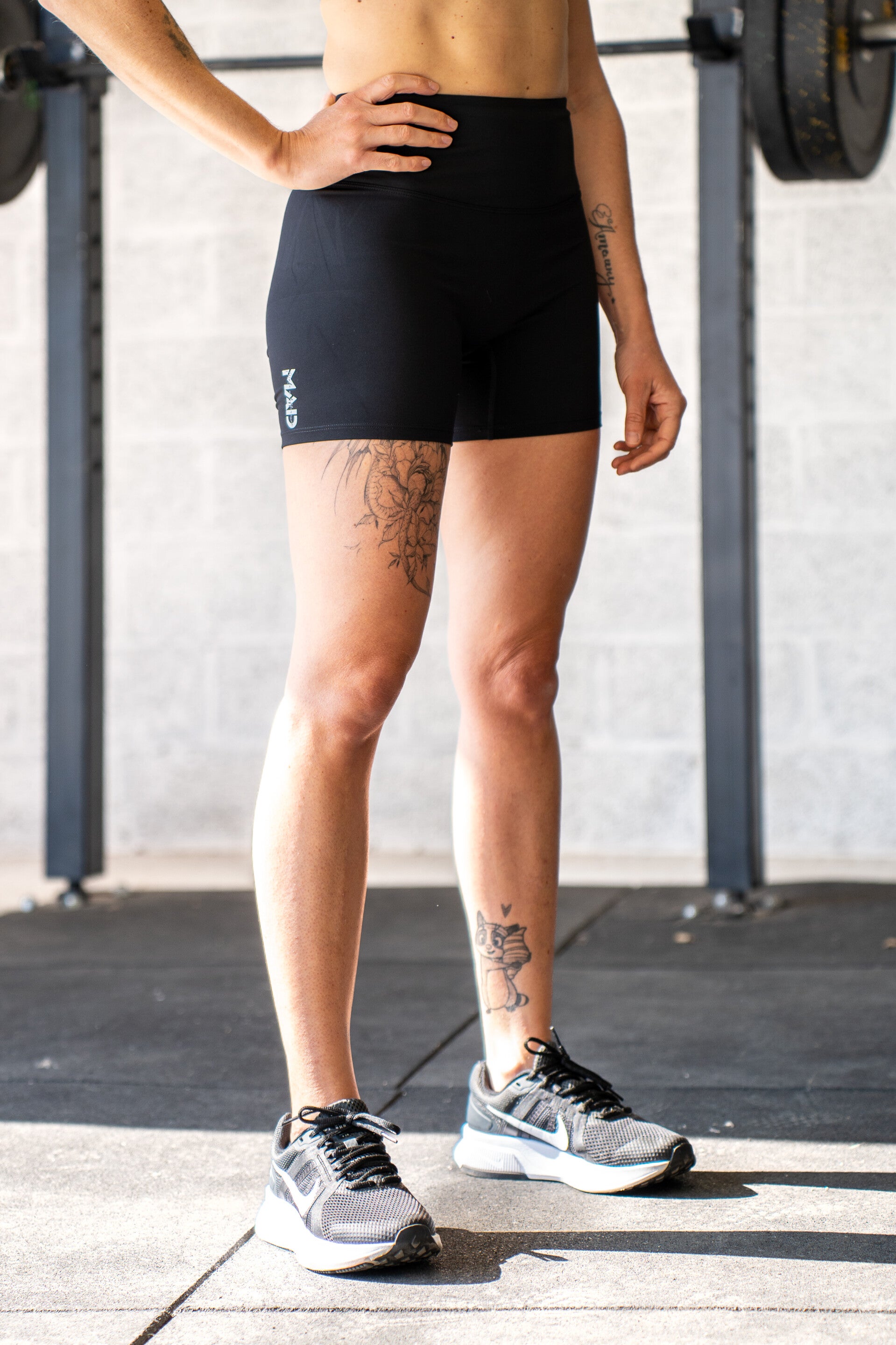 Short Iris - Black