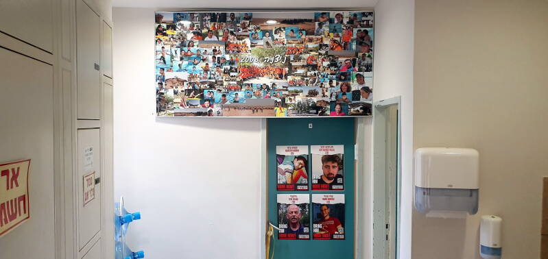  Elke dag, met de neus op de feiten, want de manschappen winnen info in, en vertoeven hier ook!