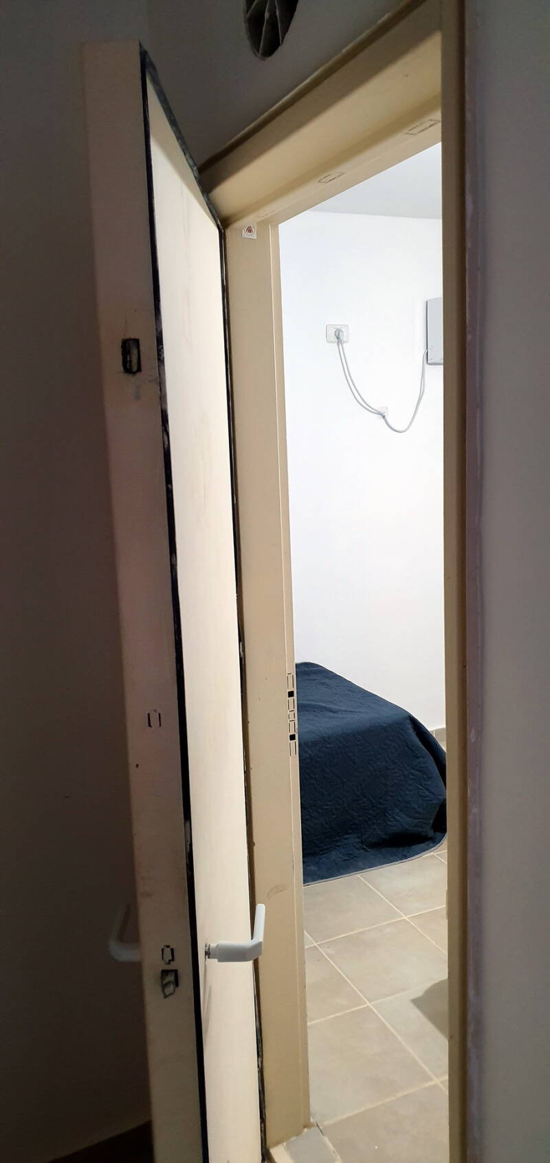 Die voorzien zijn van extra sloten en grendels, en stalen sponingen