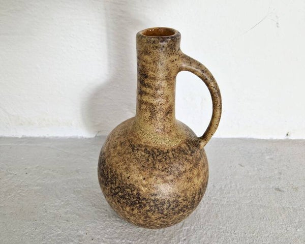 Dutch Minimalist Vest AK20 Ear Vase