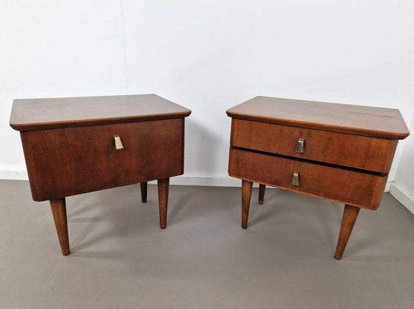 Pair of Mid-Century Nightstands | 1960s