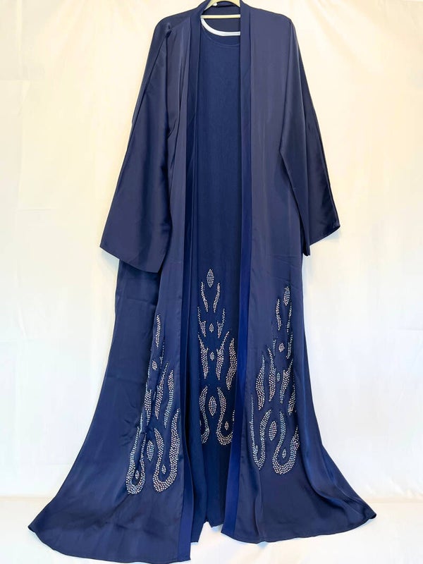 Abaya Layyin – Dunkelblaue Abaya mit funkelnder Steinapplikation