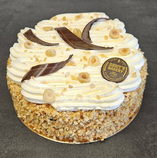 Hazelnootschuimtaart