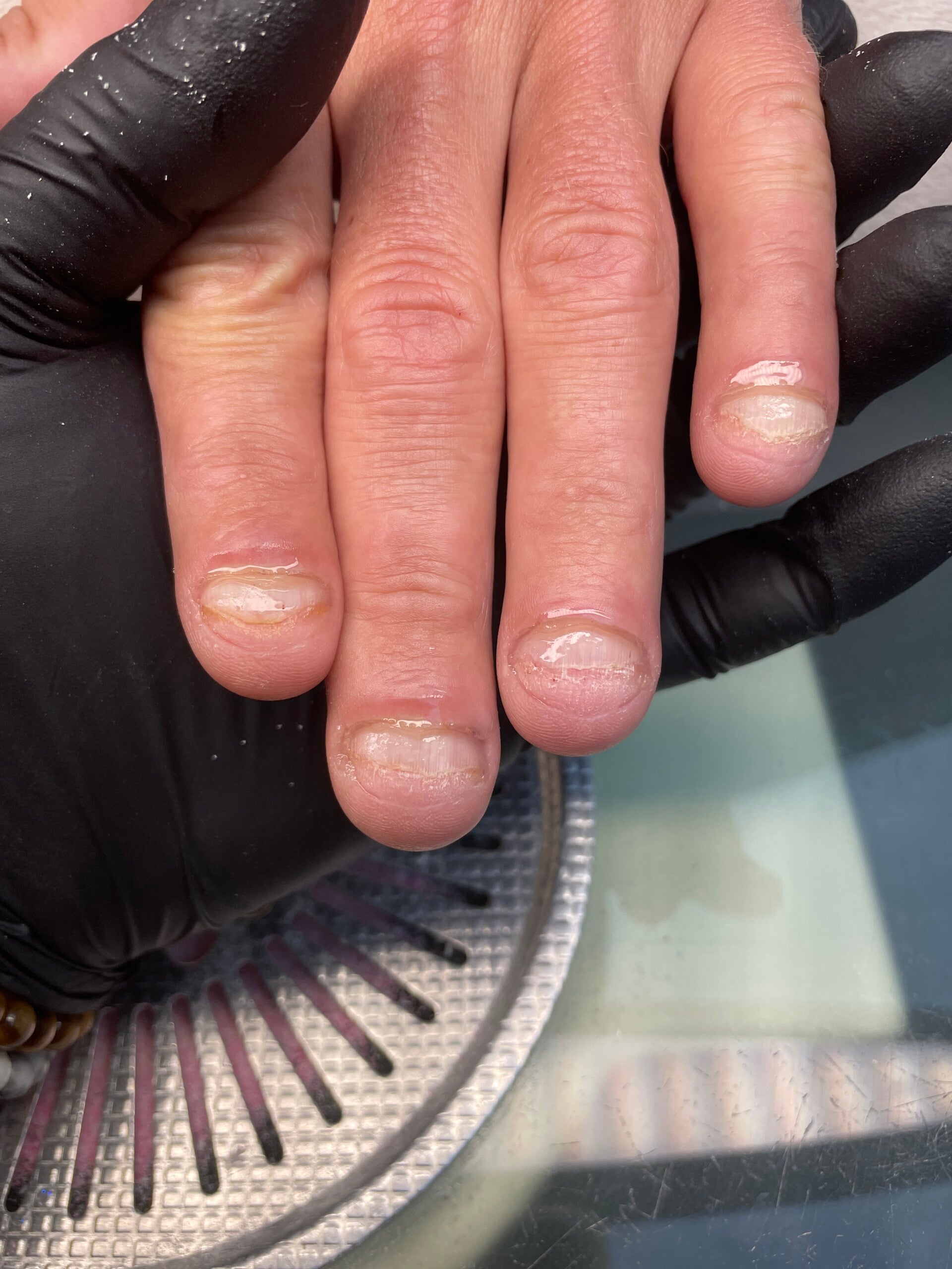 In ons nagelsalon Helmond bieden wij een nagelbijterstraject aan! Kijk snel naar de mogelijkheden