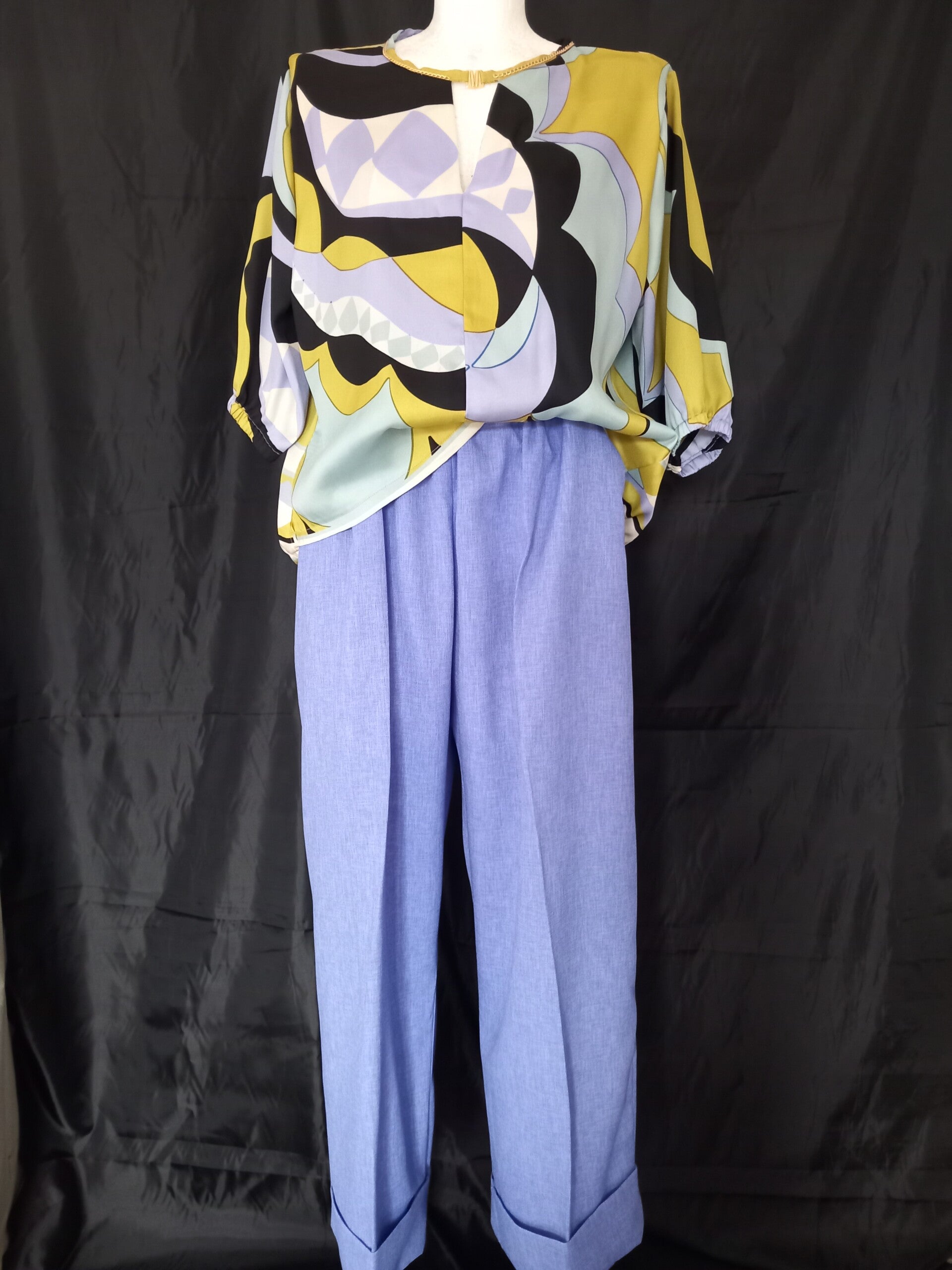 Completo pantalone e camicia