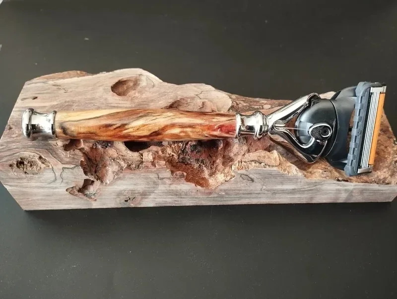 Rasoir Fusion5 ProGlide artisanal avec manche en bois