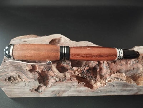 Stylo Churchill Plume Chromé en Noyer