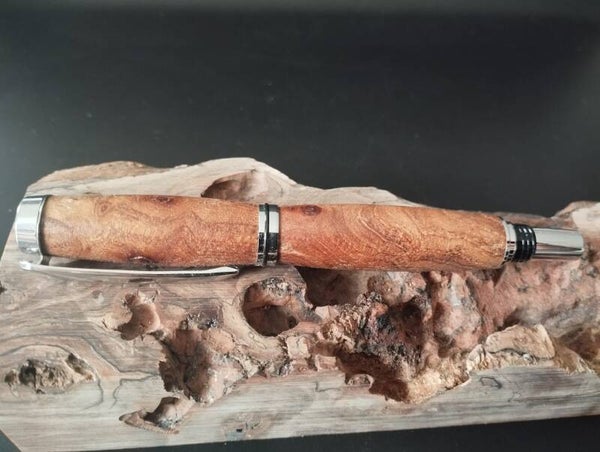 Stylo Gentleman Plume Chromé en Loupe d'Orme