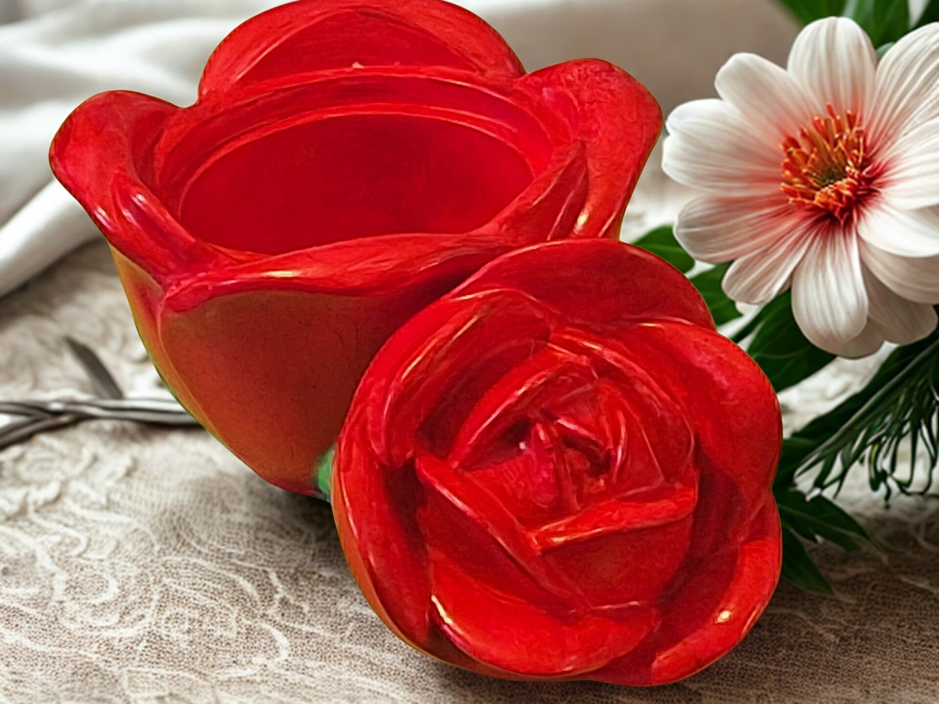 Rose tressure cup
