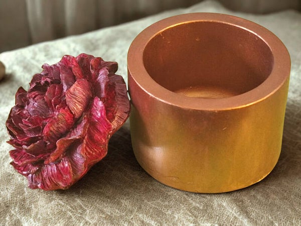 Red rose tressure box