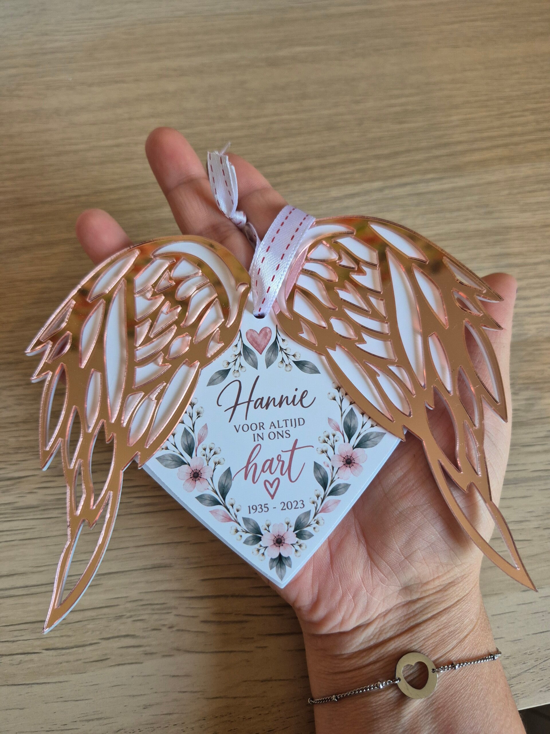 Herinneringshart met Engelenvleugels – Gepersonaliseerd