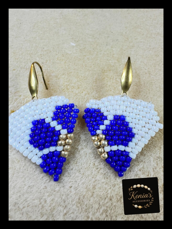 Königliche Blaue Essenz – Ohrringe