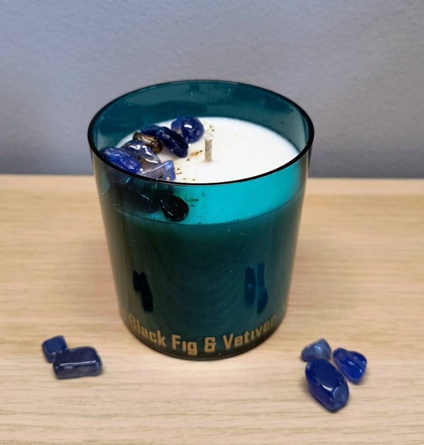 Edelsteen kaars Blauwe Agaat, Black Fig & Vetiver.
