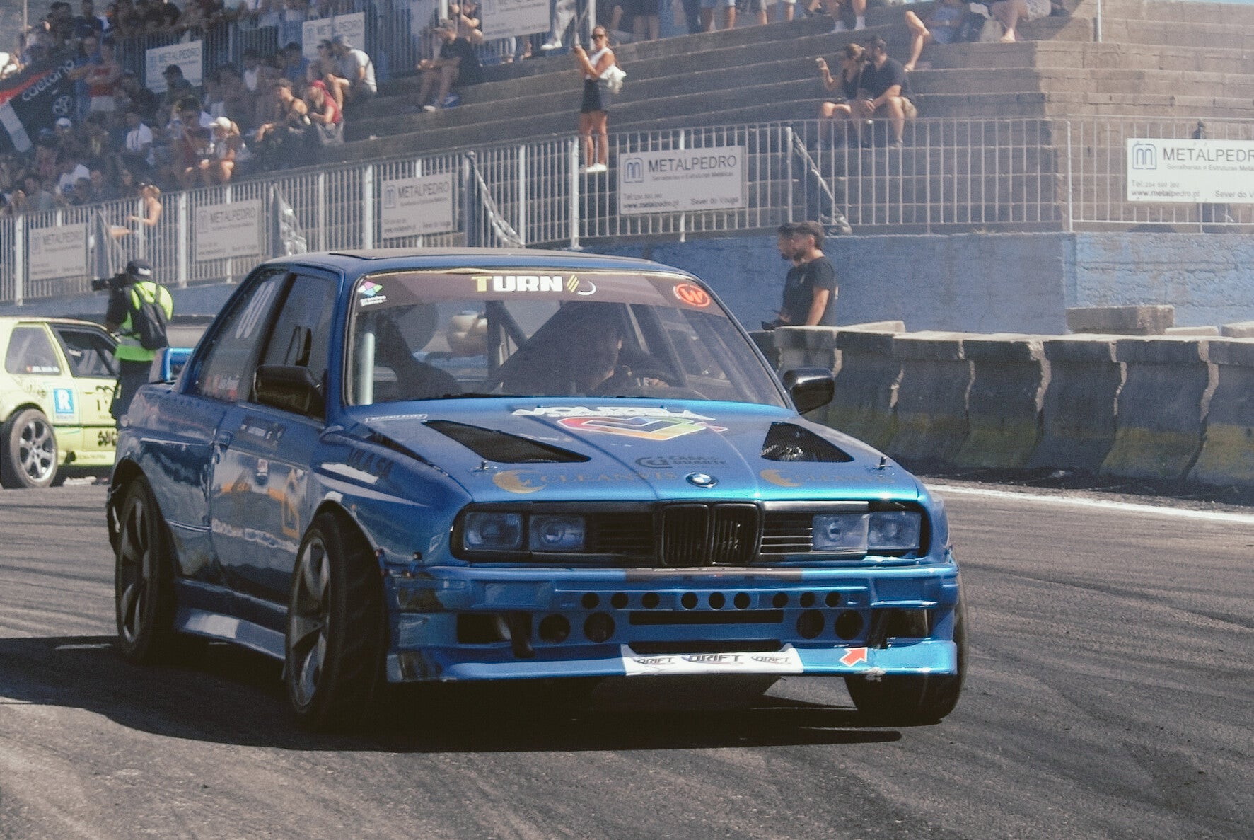151-turn6-standard-xr7d8u.jpg