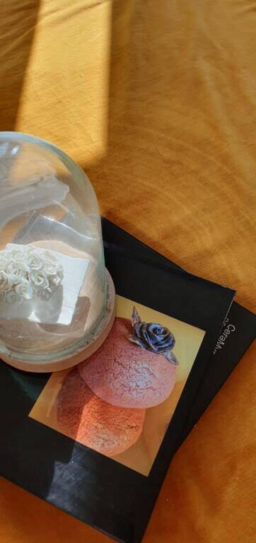 Présentation d'un catalogue et d'un objet qui en est issu