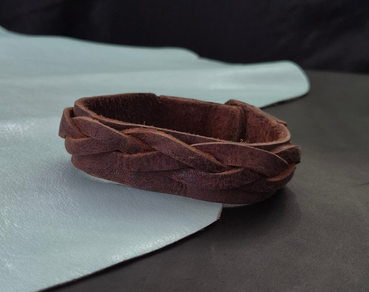 "Braided Loop"