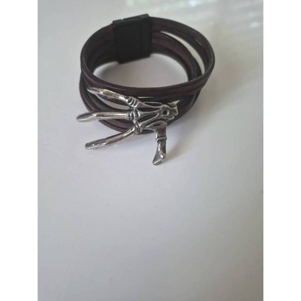 Geisterkralle Lederarmband mit Magnetverschluss – Metall Anhänger