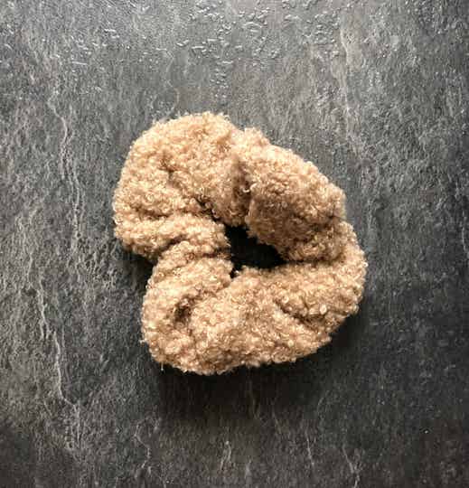 Scrunchie fluffy nude