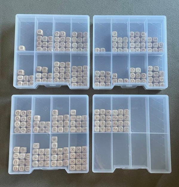 Partij letterkralen hout 244x