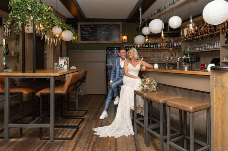 trouwen-bruidspaar-bruid-bruidegom-trouwfotograaf-huwelijksfotograaf-schiedam-18-standard-gsi3fx.jpg