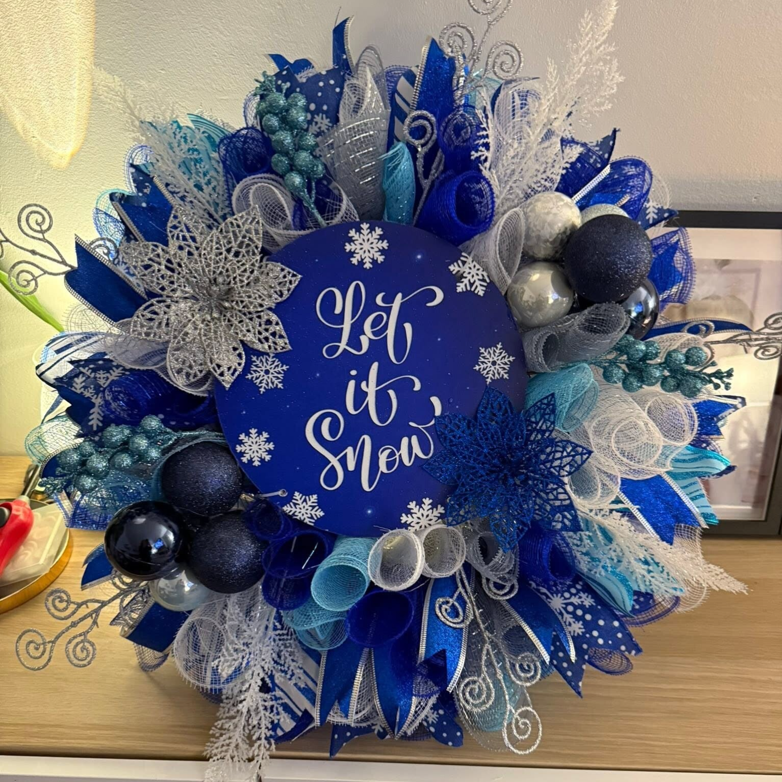 Blue & White “Let It Snow” Christmas Wreath ❄️💙