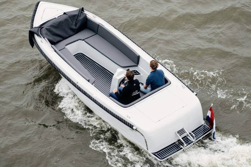 Lago Amore 590 tendersloep.jpg