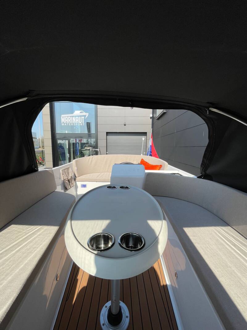 540 sloep 8 personen compleet