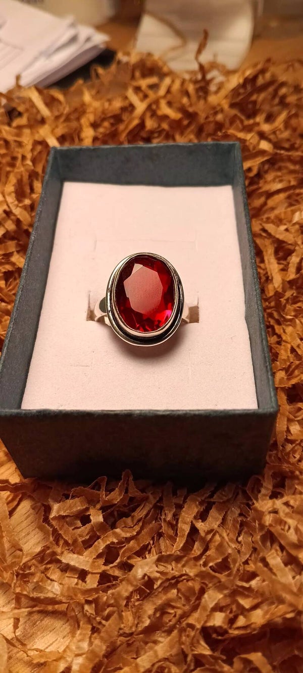 Ring Granaat luxe zonder sierrand mt.18,5