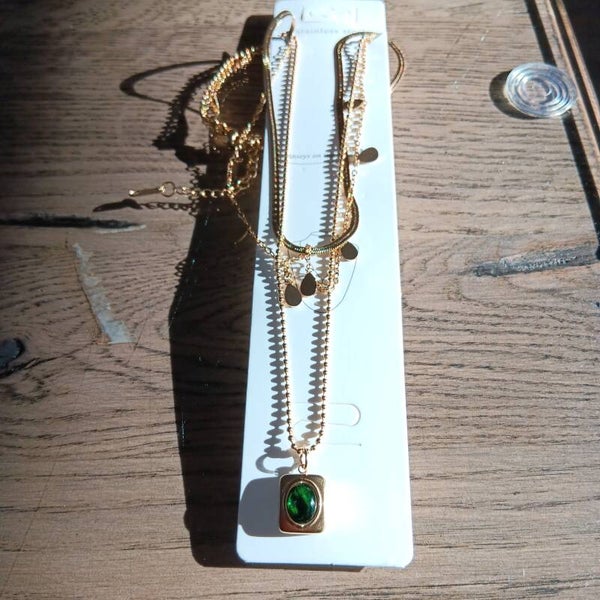 Fashion vrouwen ketting titanium met groene steen