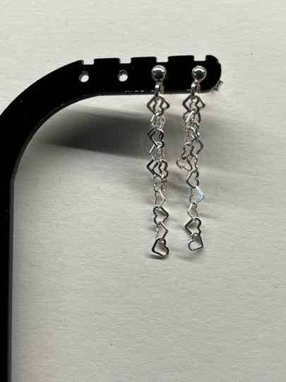 Zilveren oorstekers met hartjes