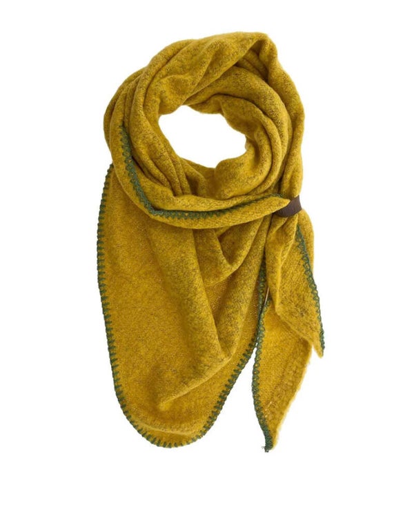 Lot83 Triangelsjaal Vera Ockergeel