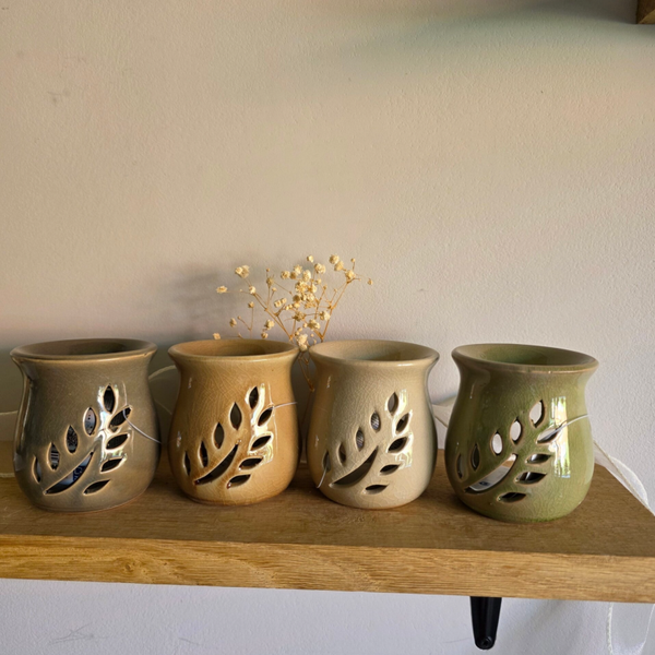 Geurbrander met blad motief diverse kleuren