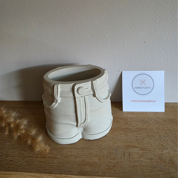 Betonnen jeans pot